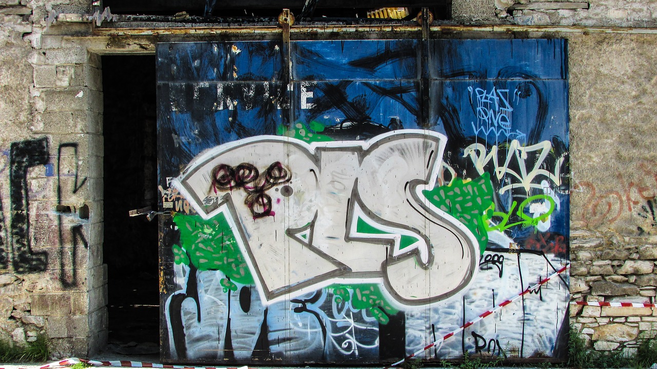 graffiti door factory free photo