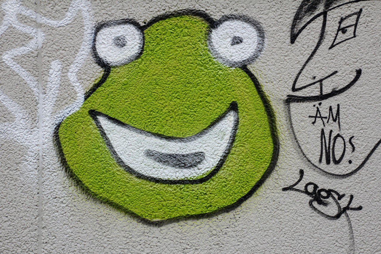 graffiti frog green free photo