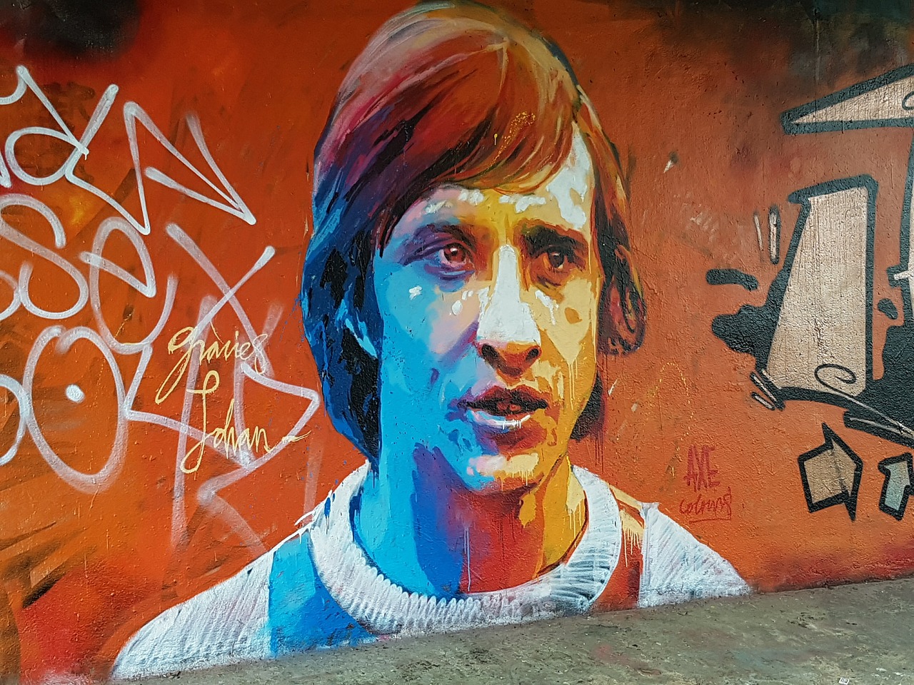 graffiti johan cruyff football free photo