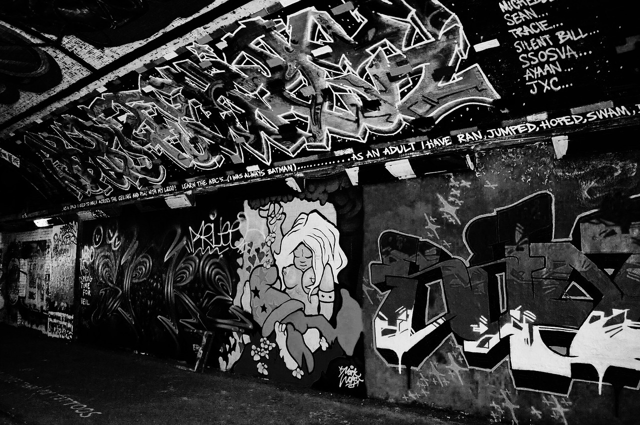 graffiti urban street free photo