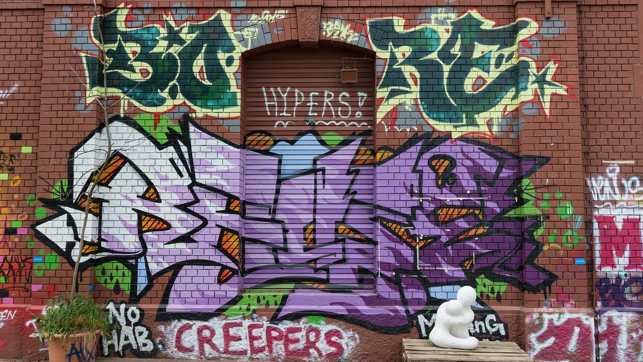 graffiti letters text free photo