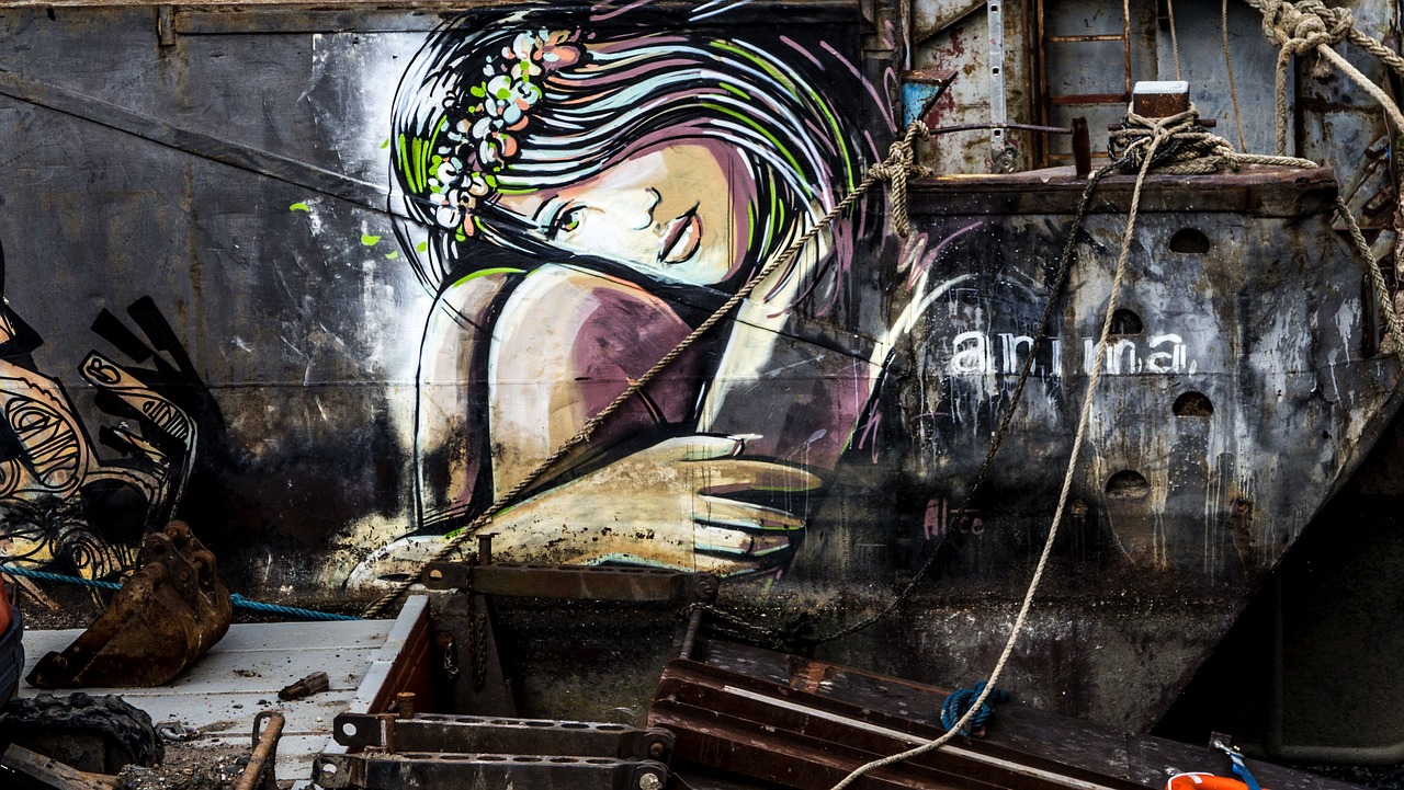 graffiti woman london free photo
