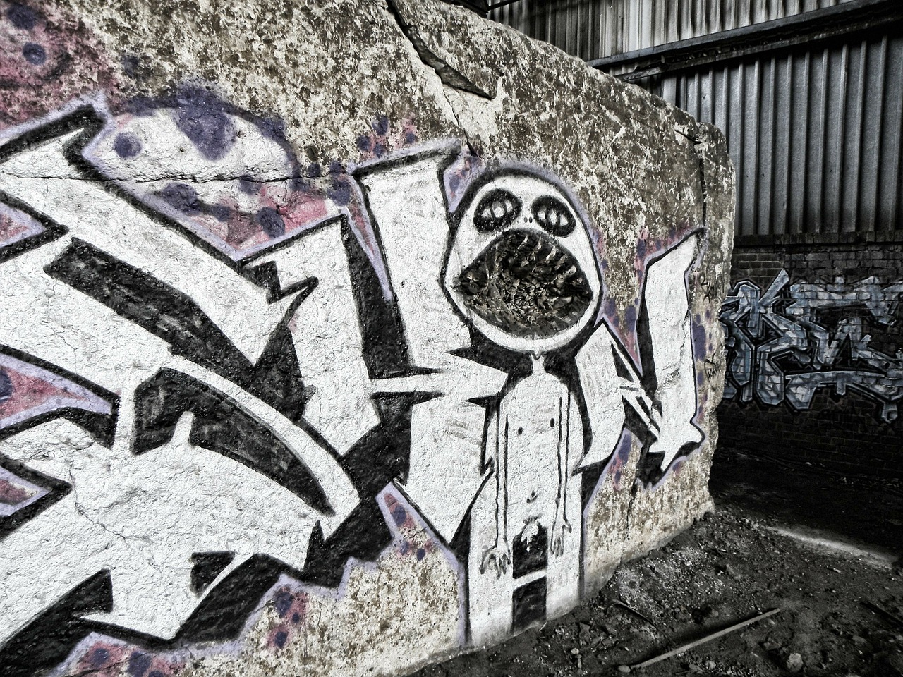 graffiti wall concrete free photo
