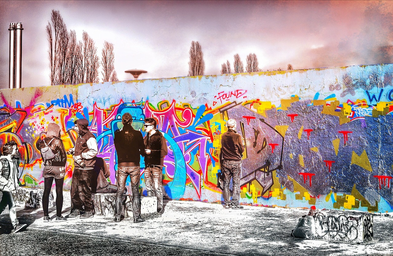 graffiti paint artists free photo