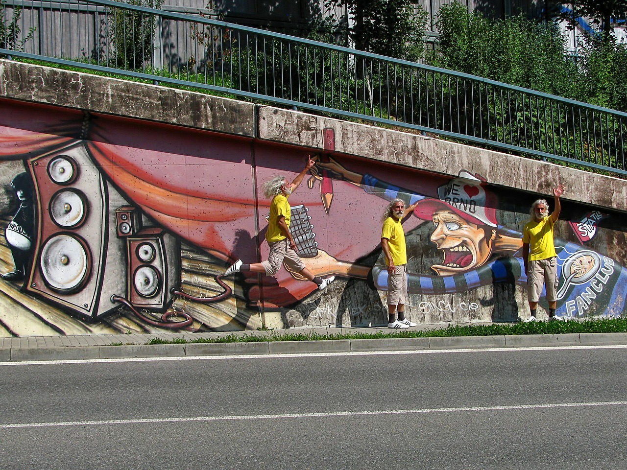 graffiti graffiti wall brno free photo