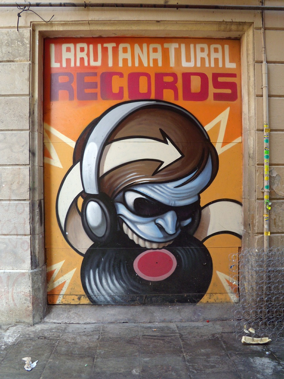 graffiti barcelona street art free photo