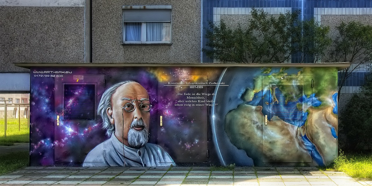 graffiti konstantin ziolkowski free photo