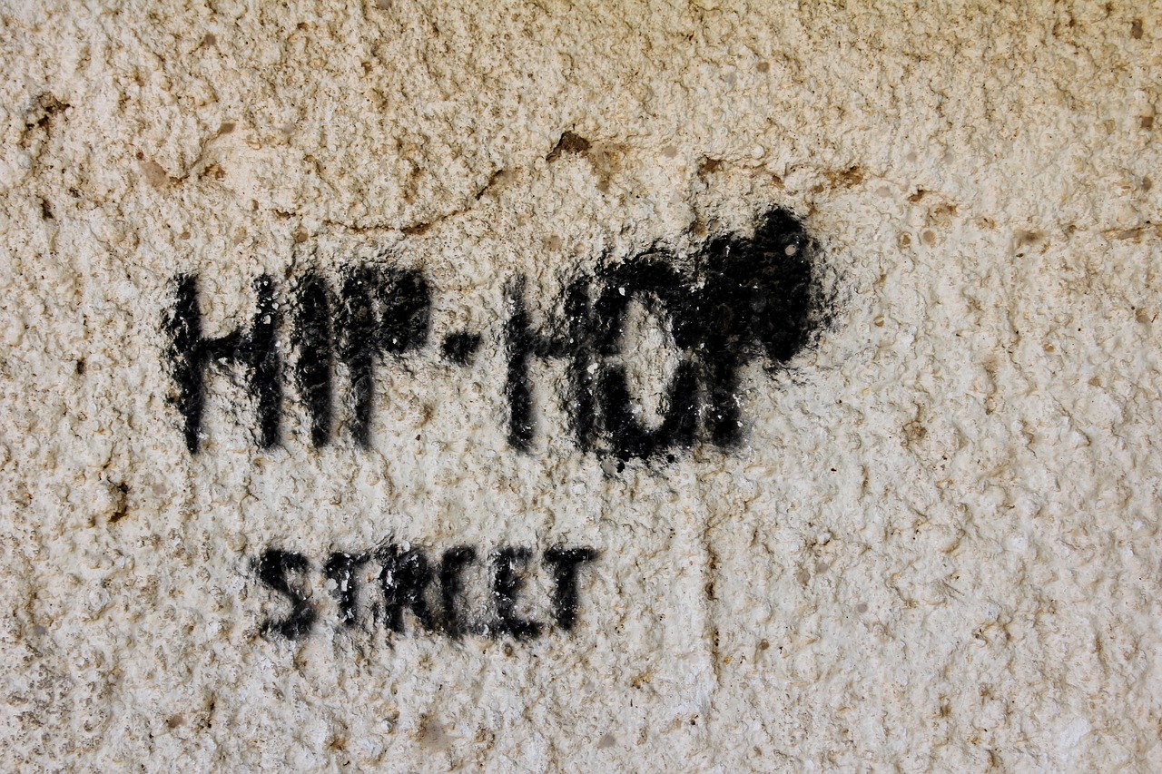 grafitti spray hip hop street free photo