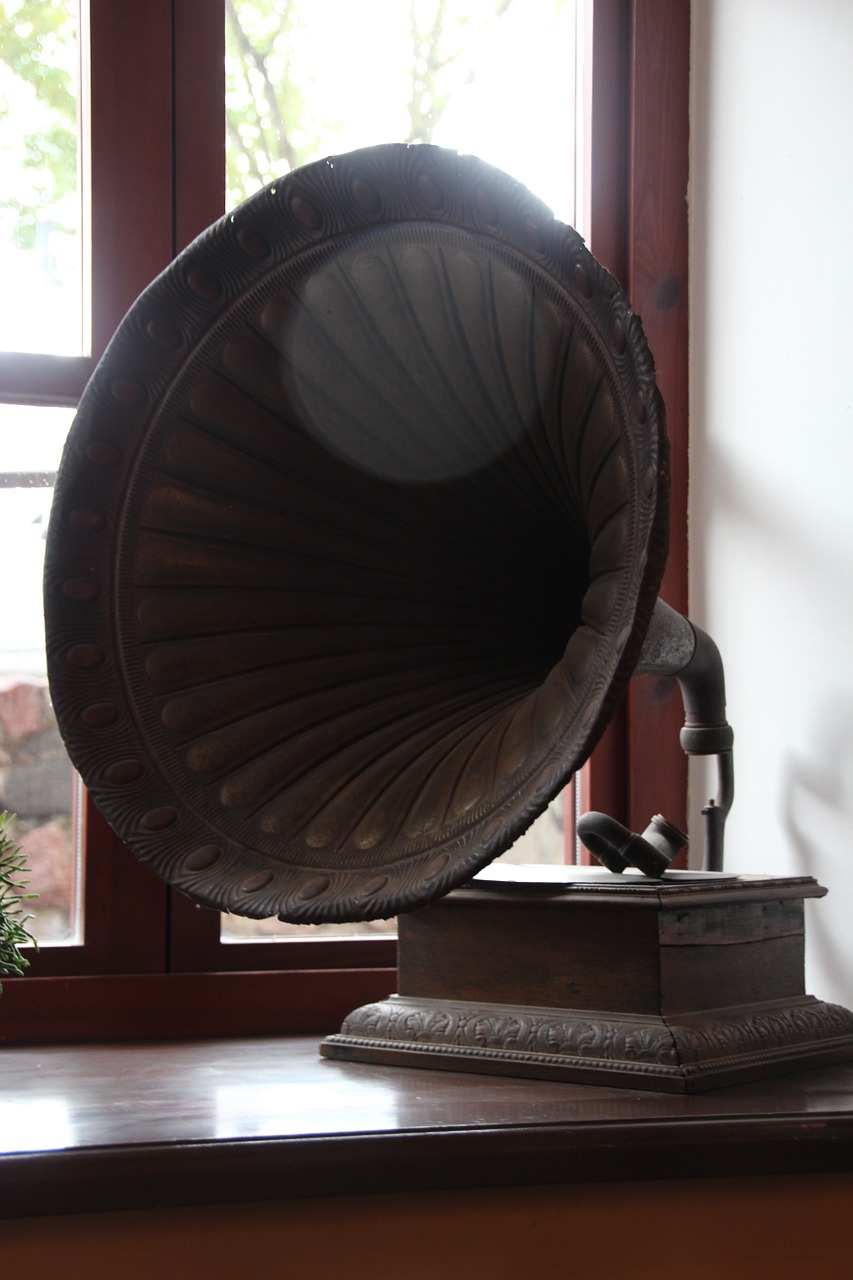 gramophones gramophone turntable free photo
