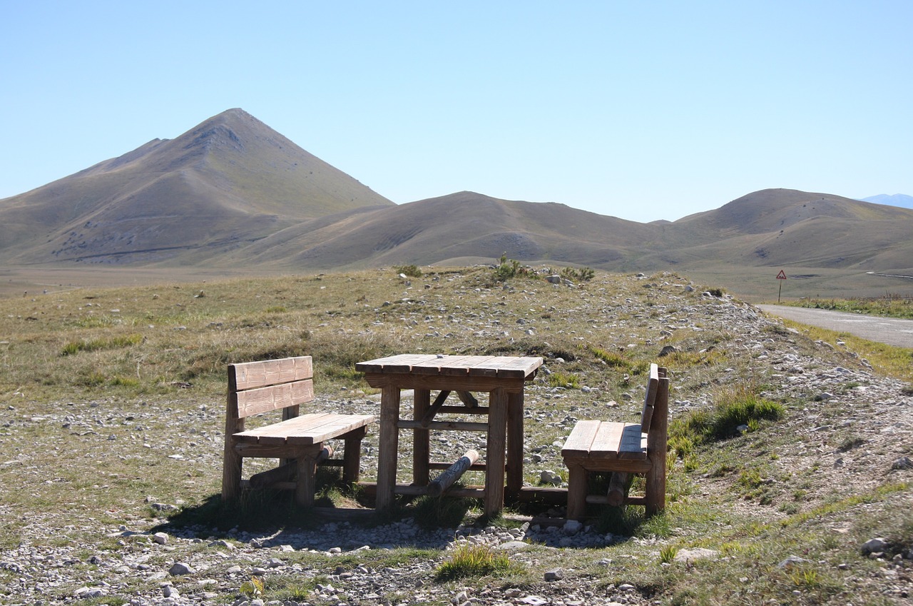 gran sasso mountains nature free photo