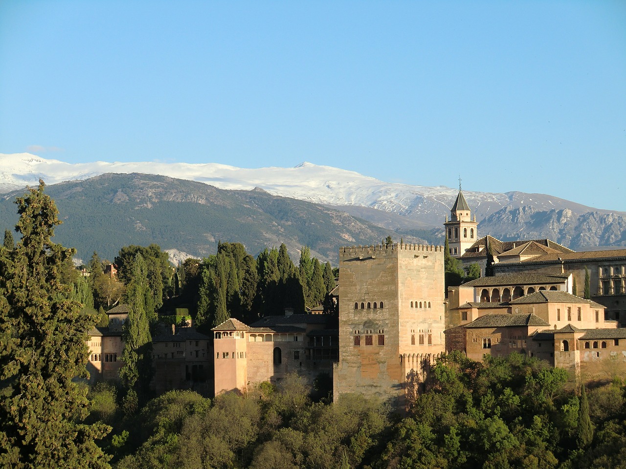 granada spain architecture free photo