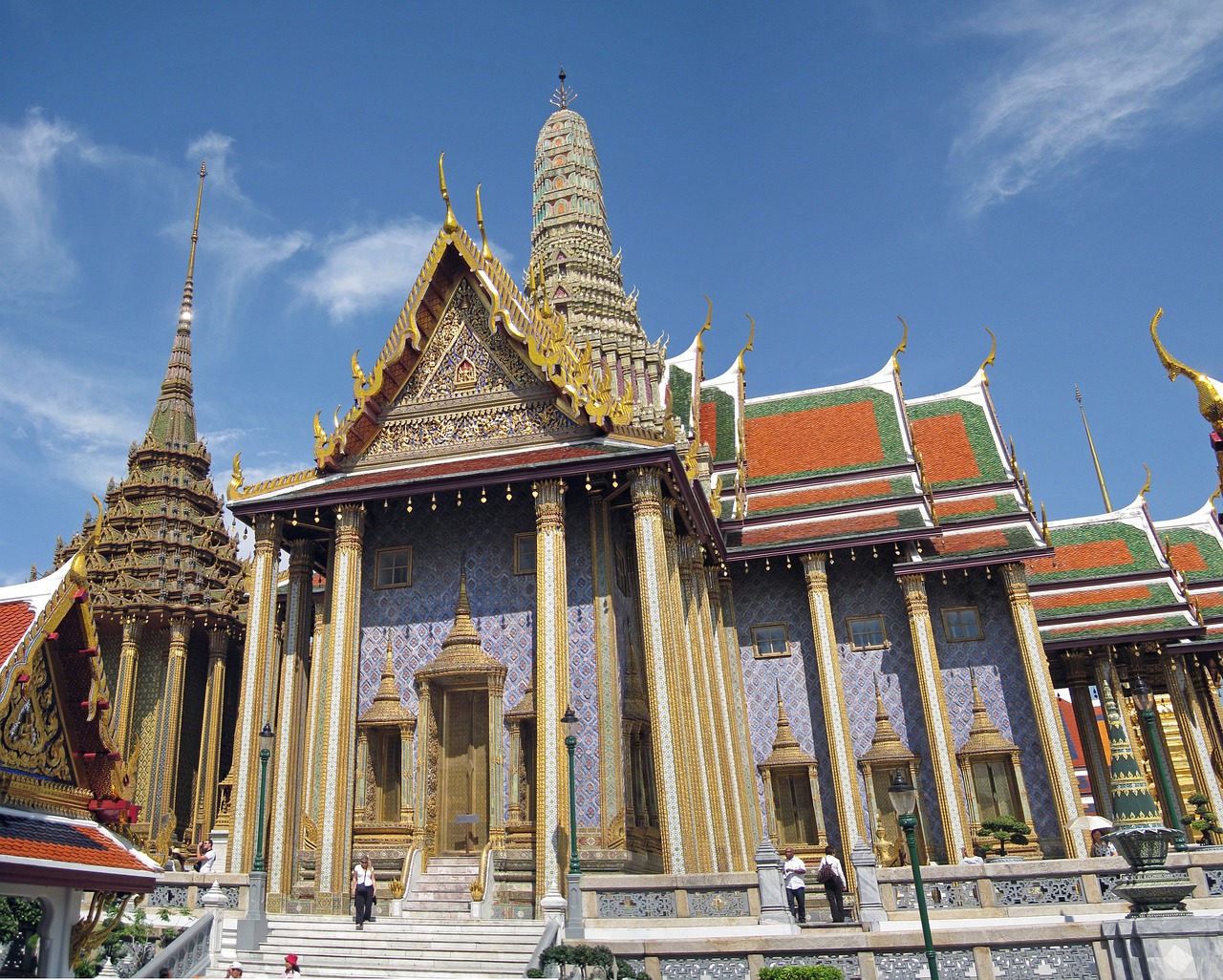 grand palace bangkok temple free photo