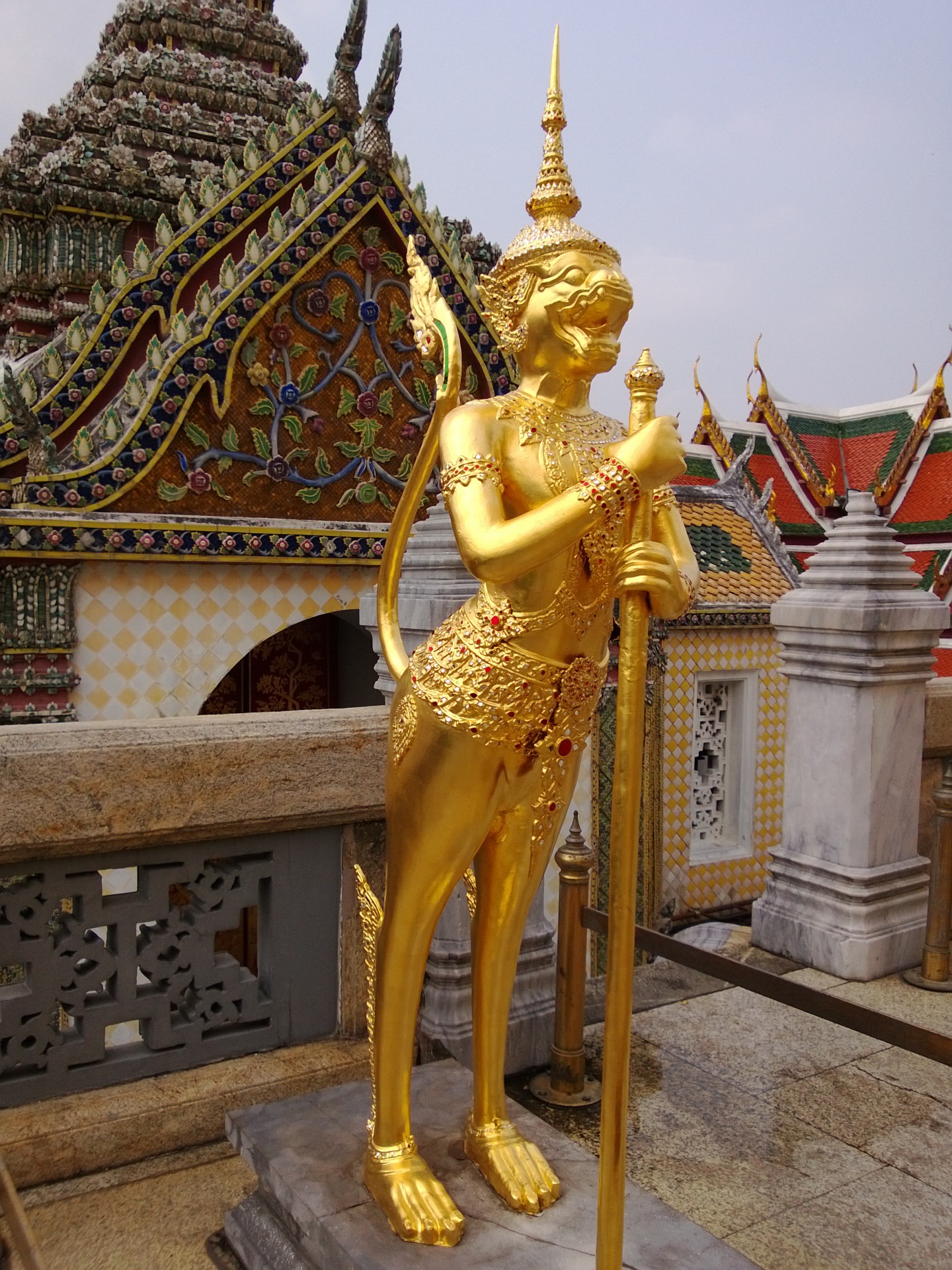 statue grand palace thailand free photo