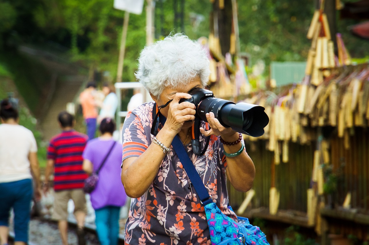 grandma sony dslr free photo