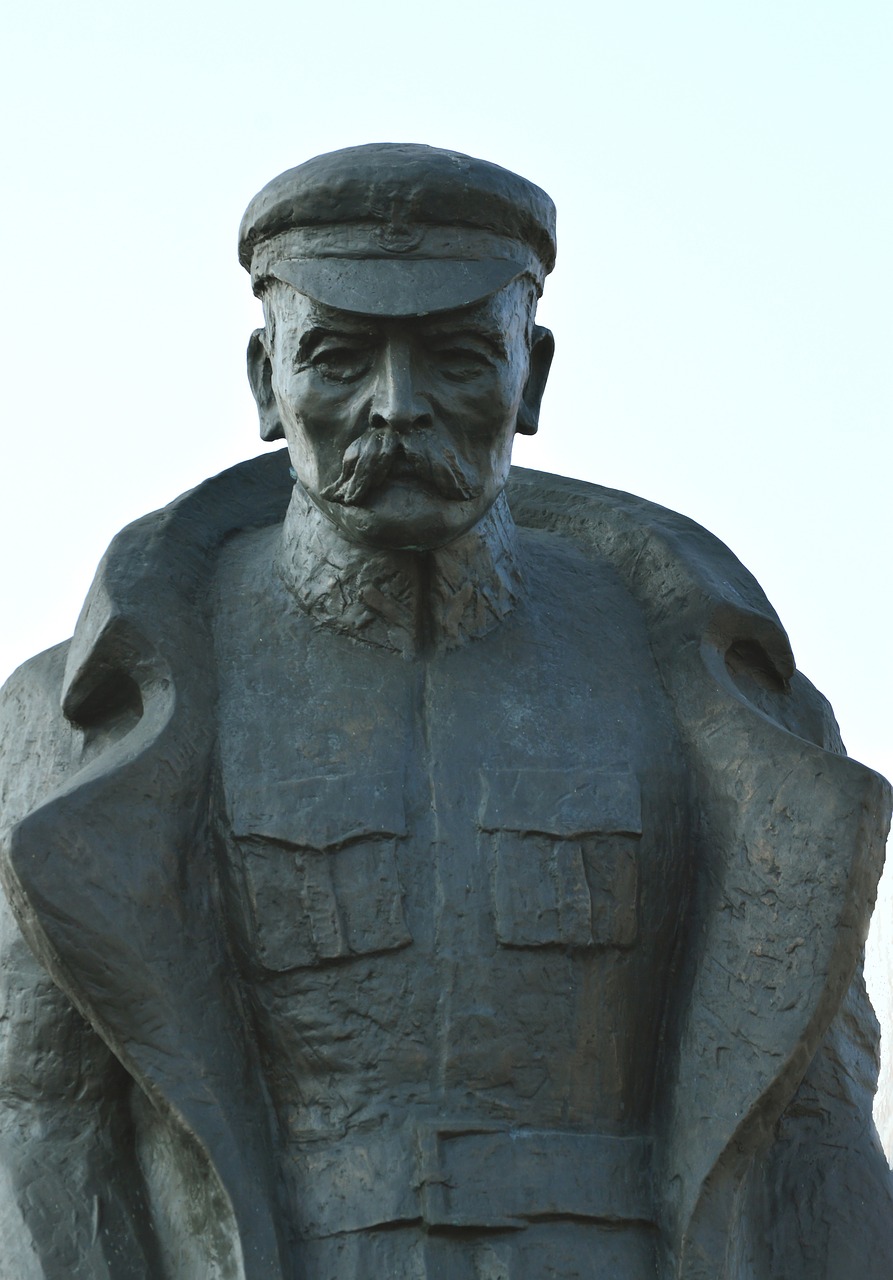 jozef pilsudski monument marshal free photo
