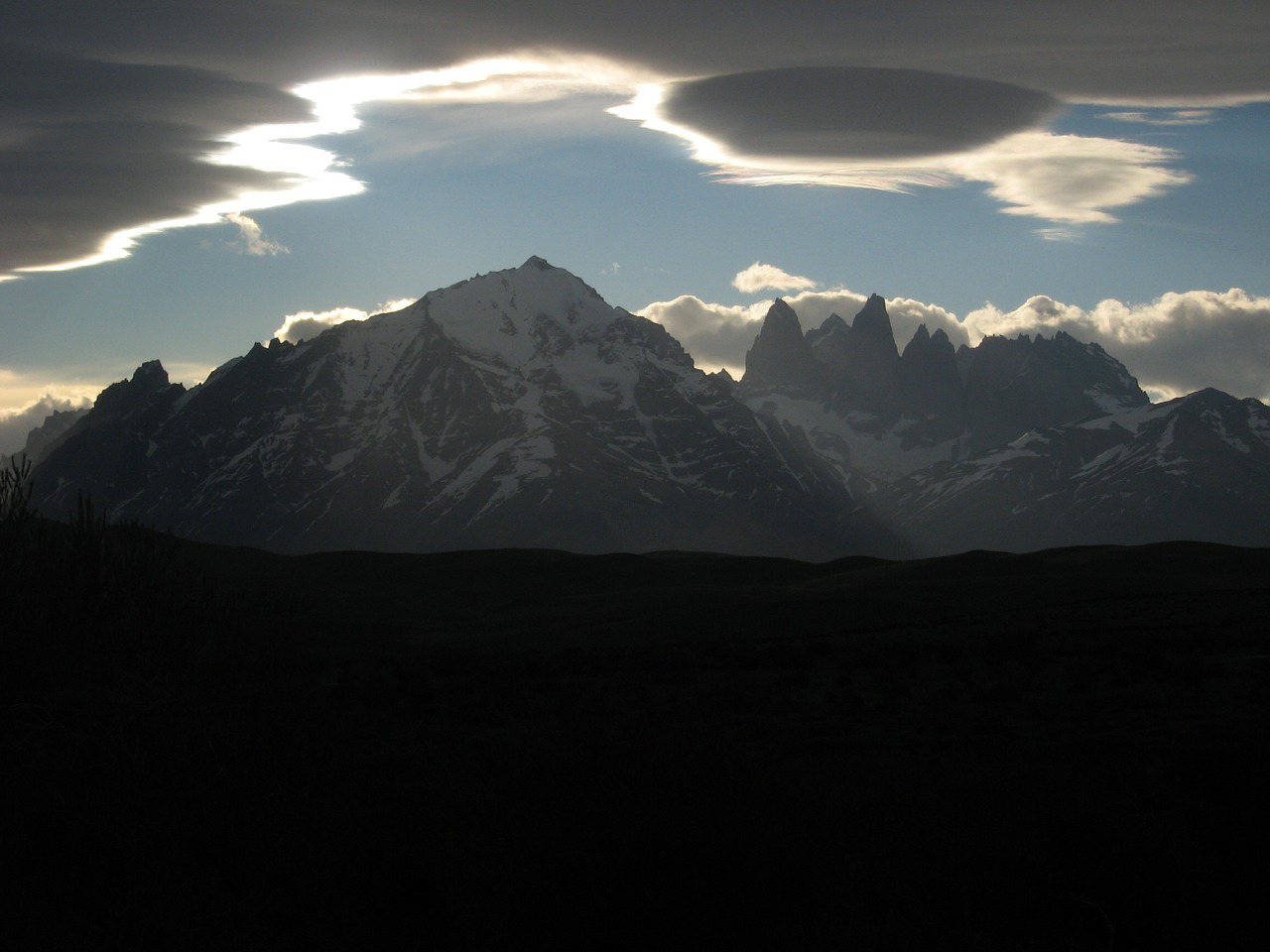 granite mountains cloud ufo cloud free photo