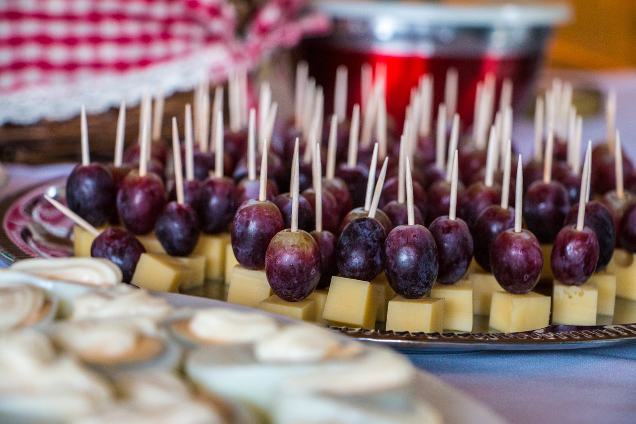 grapes cheese toothpick free photo
