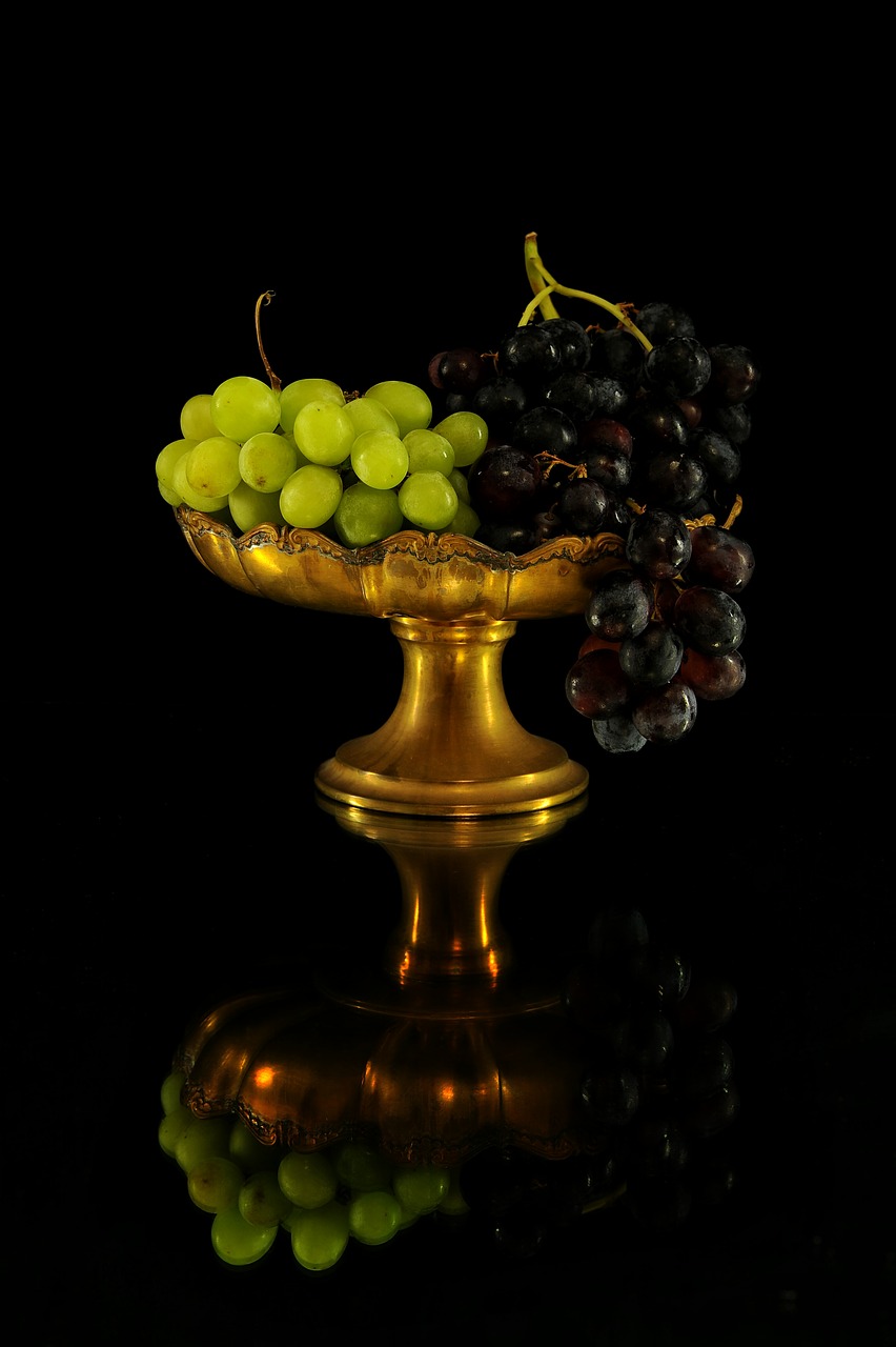 grapes bianca black free photo