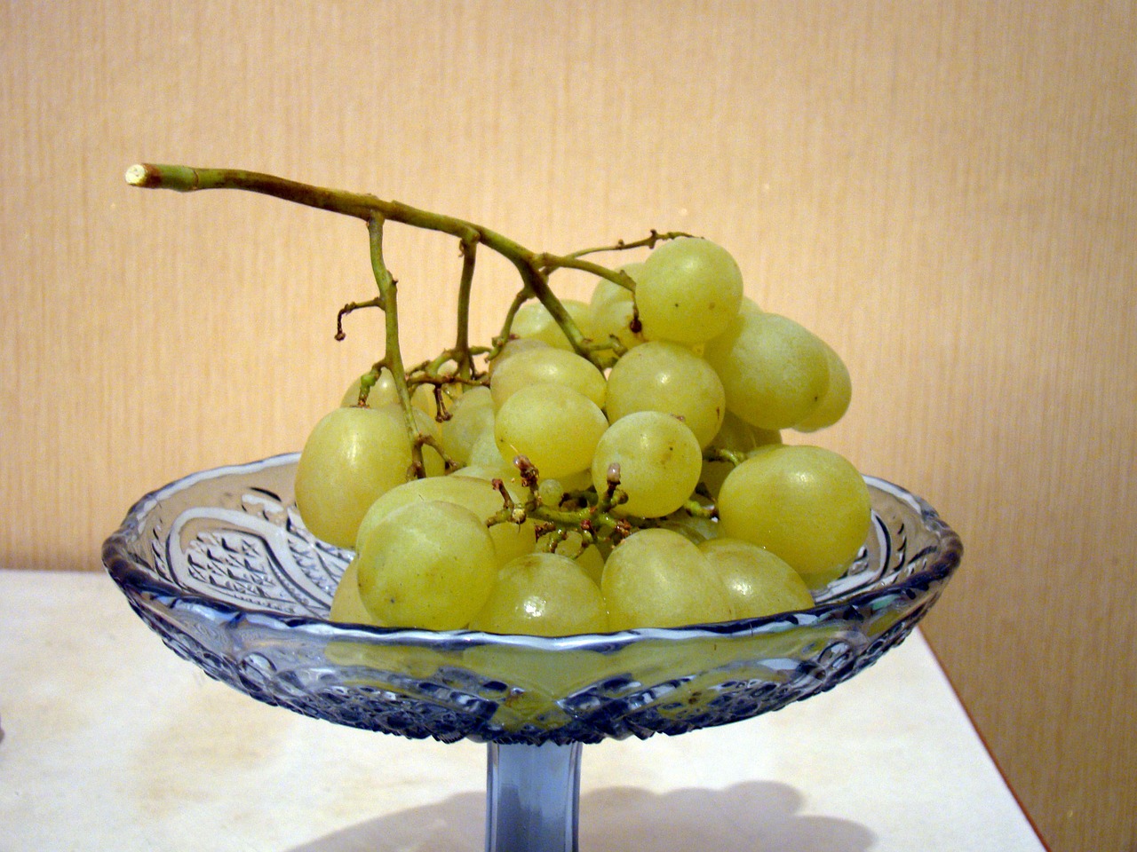 grapes berry green free photo