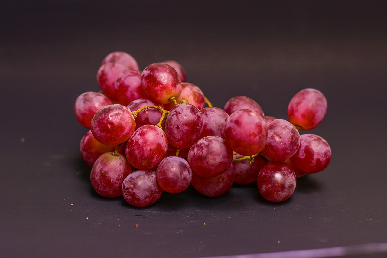 grapes  fruit  fresh free photo