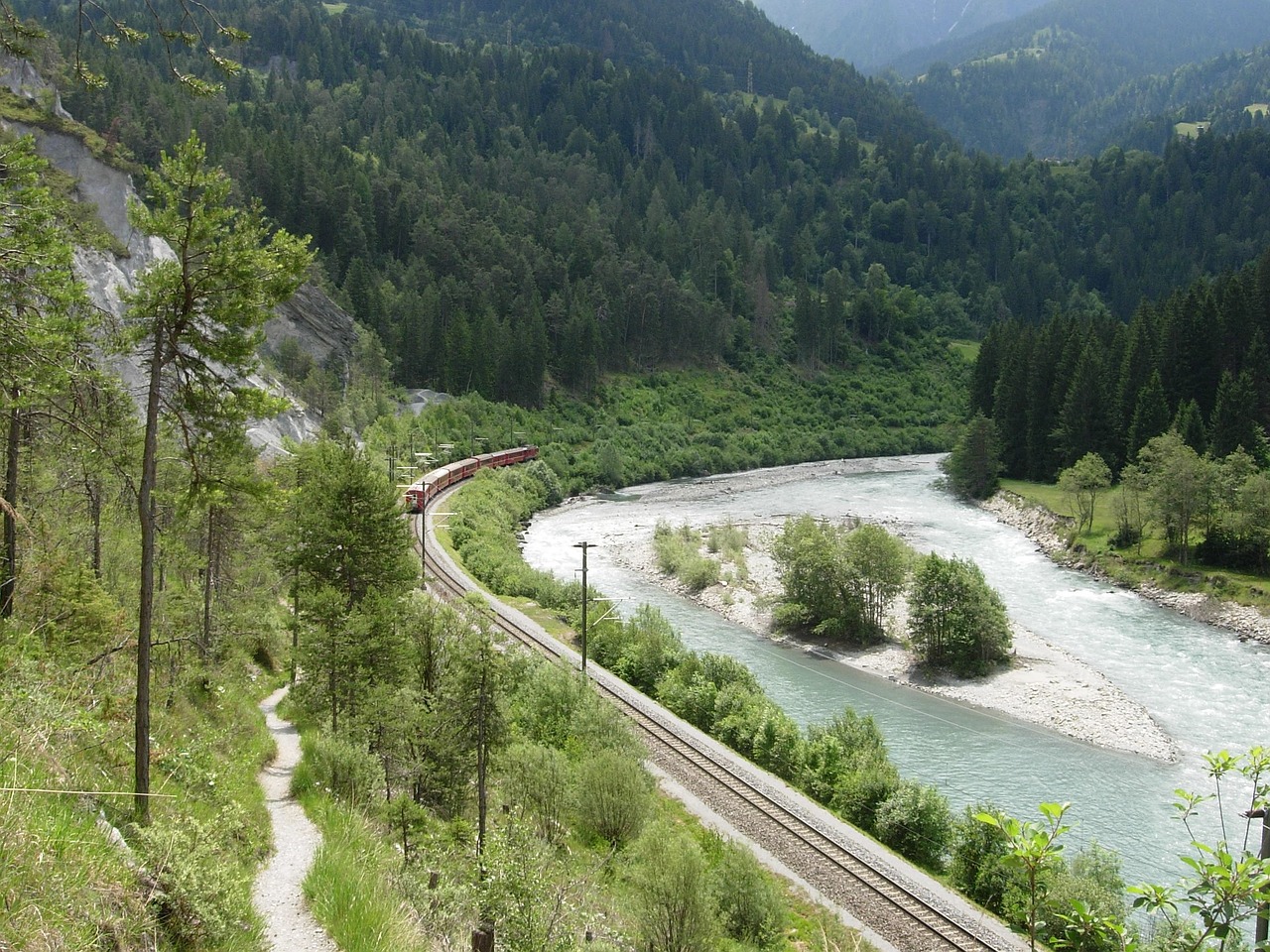 graubünden train landscape free photo