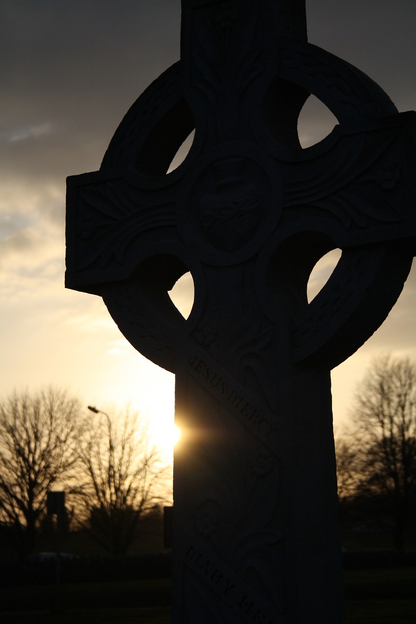 grave celtic cross celtic free photo