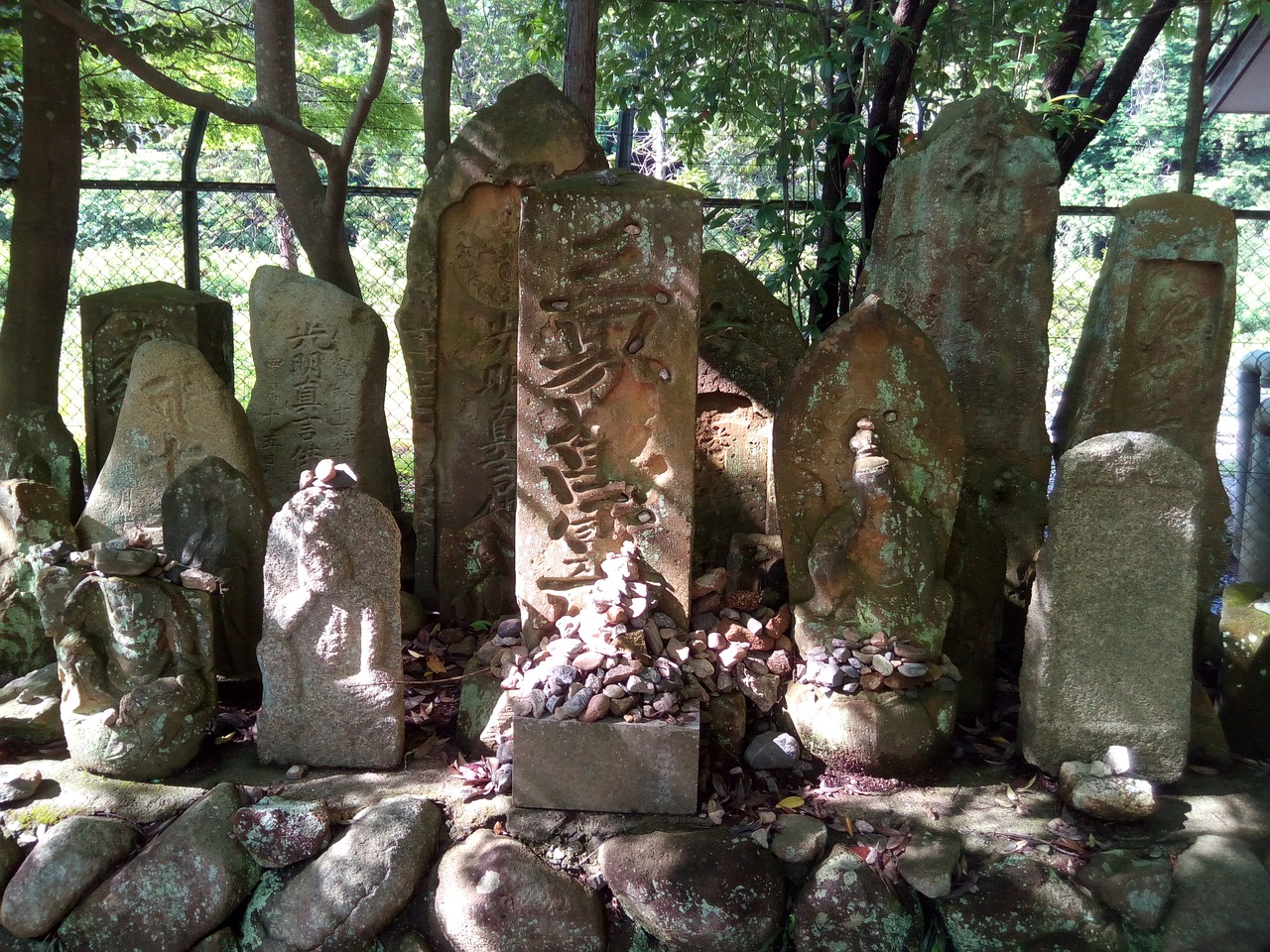 grave stone monument japan free photo