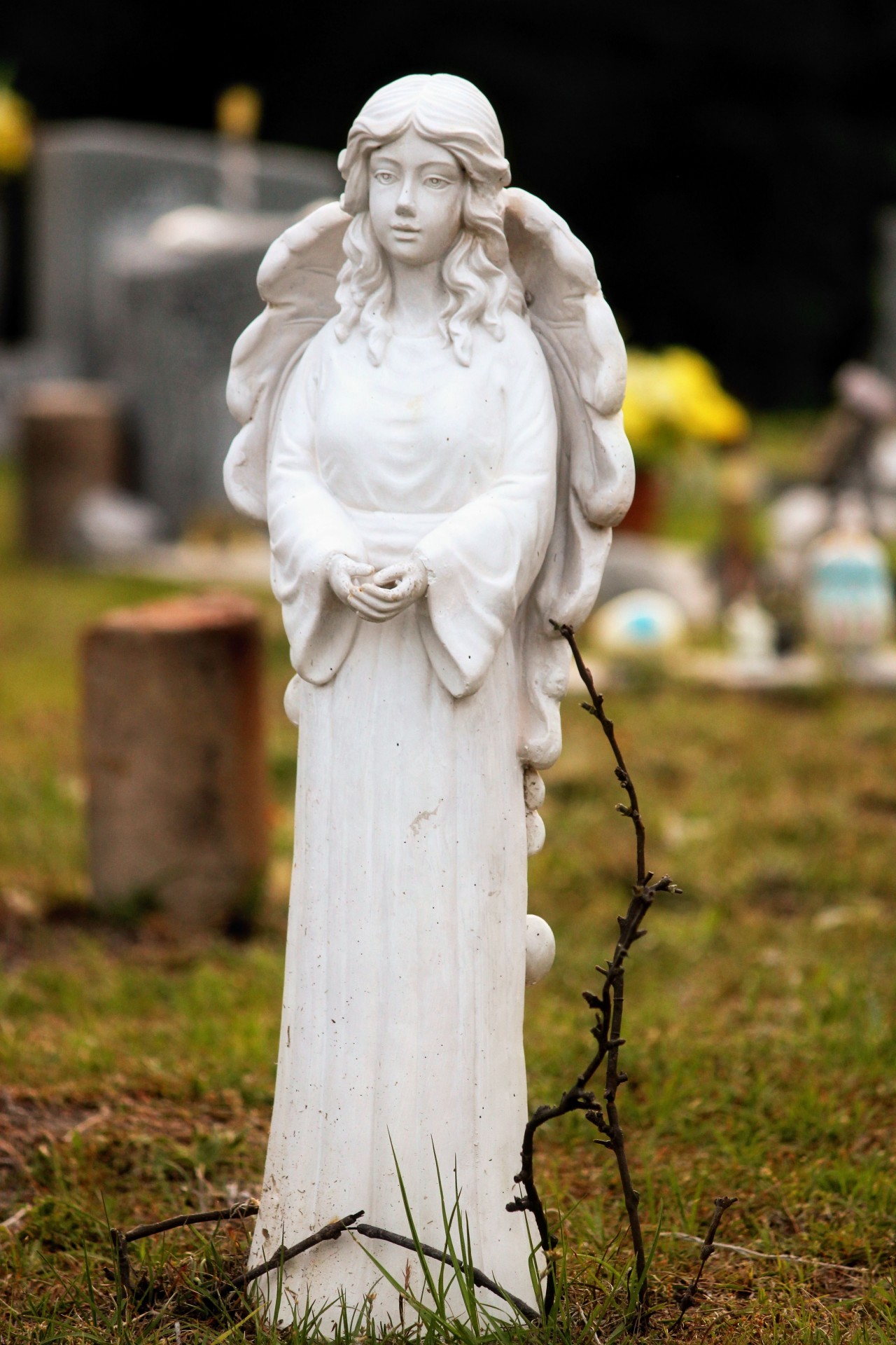 angel statue grave free photo