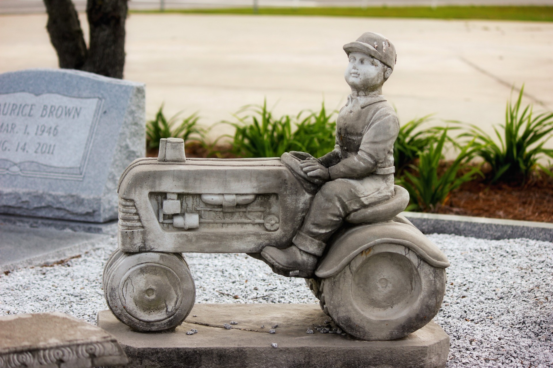 tractor boy farmer free photo