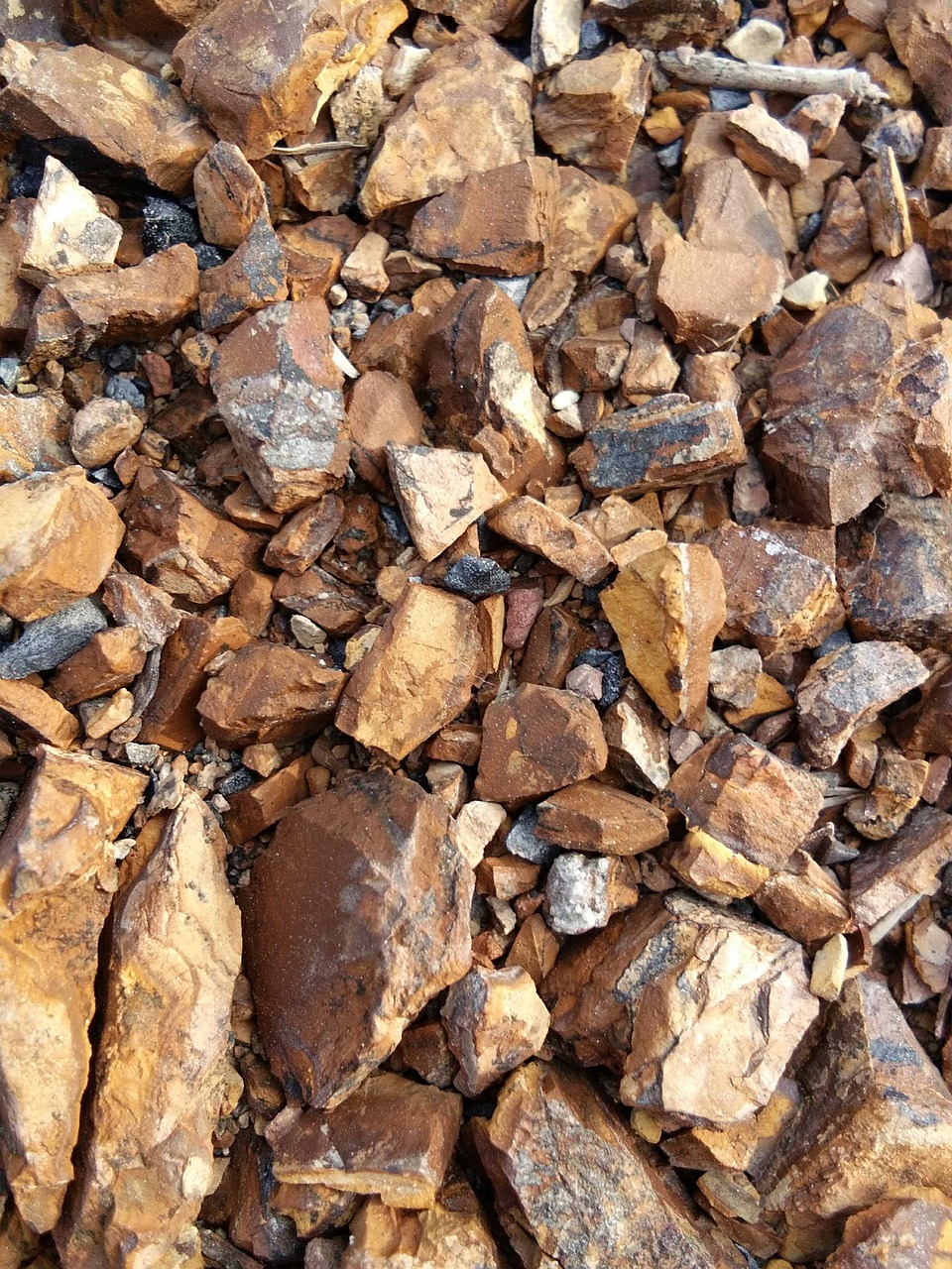 gravel messy angular free photo