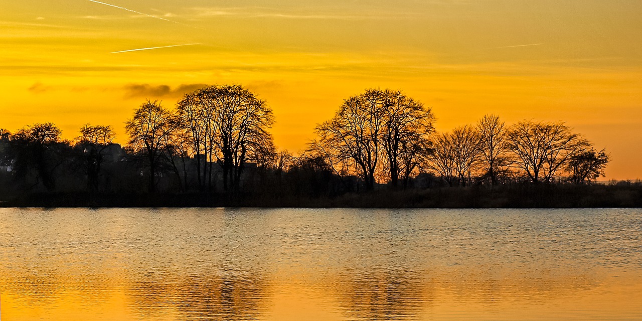 gravel pond pond water free photo