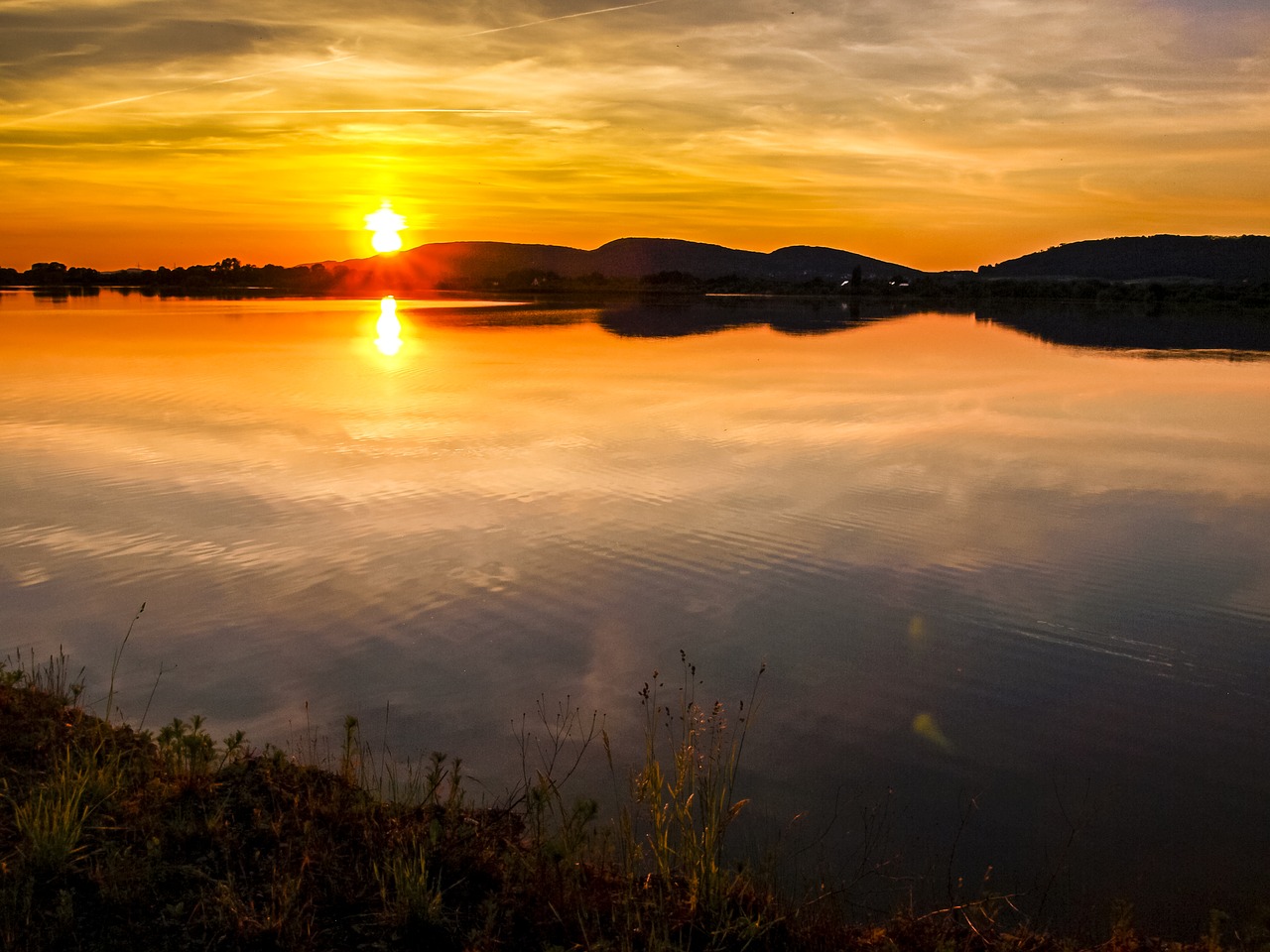 gravel pond pond water free photo