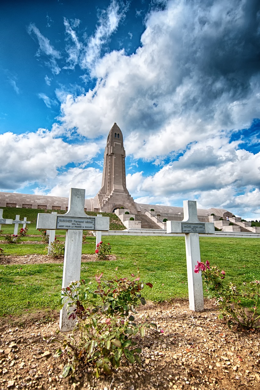 graves douaumont verdun free photo