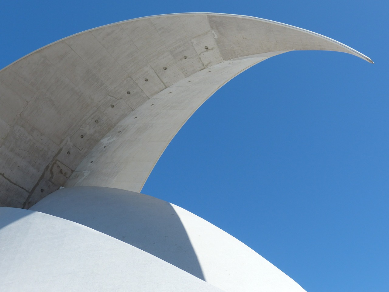 great roof top sickle-shaped free photo