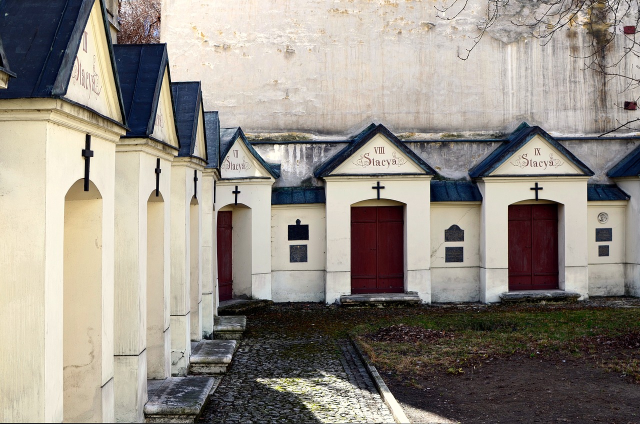 great post  stations of the cross  kraków free photo