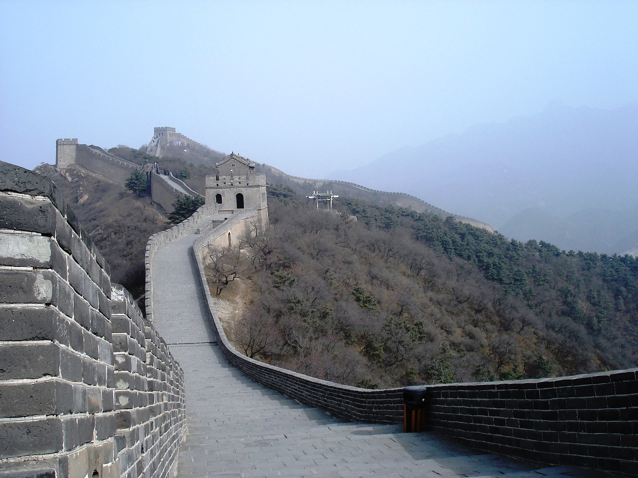 great wall of china mountain landscapes free photo