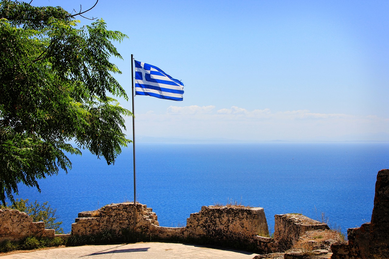 greece flag sea free photo