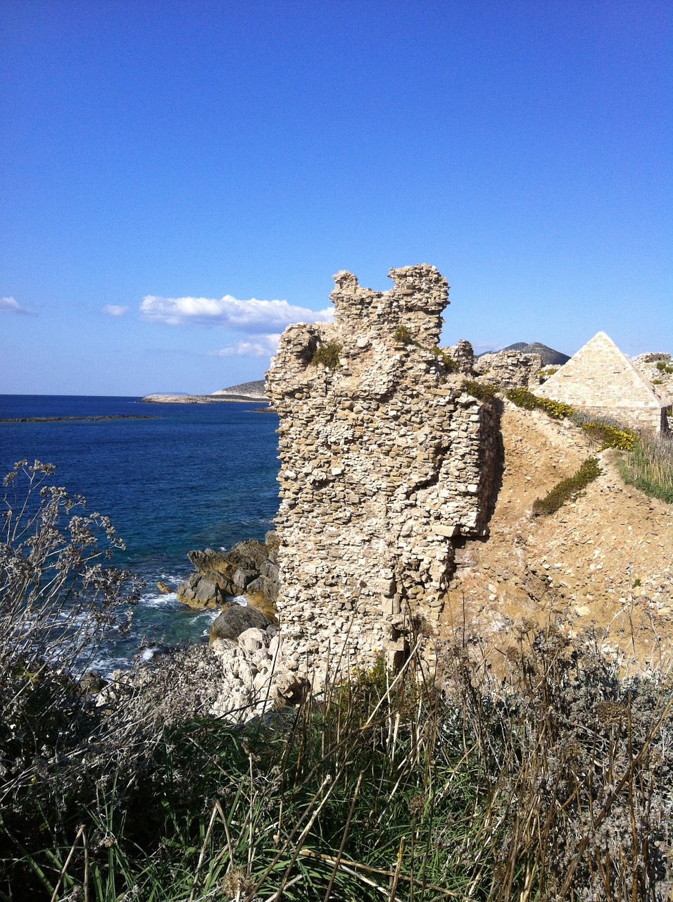 greece sea ancient castle free photo