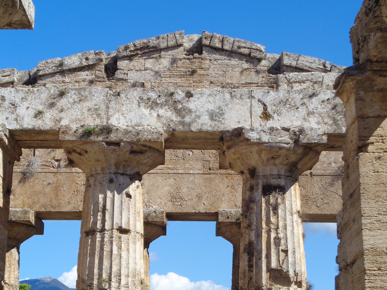 greek temple architecture free photo