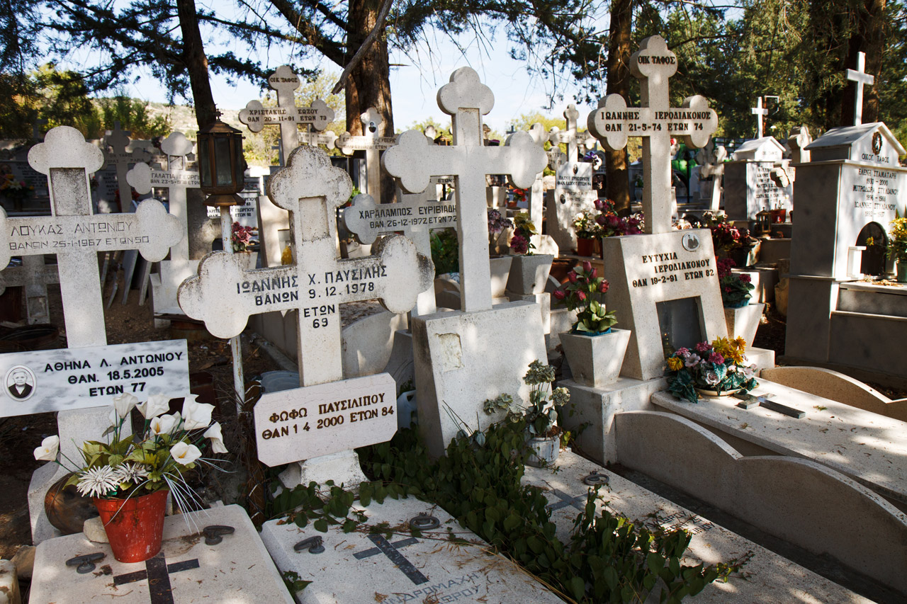 burial cemetery cross free photo