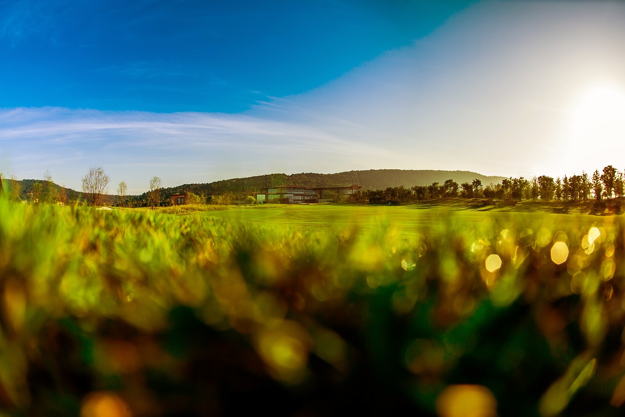 green golf blue sky free photo