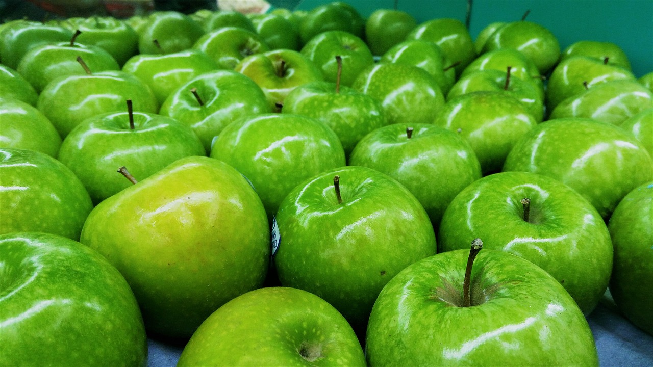 Фото яблоки зеленые яблоки