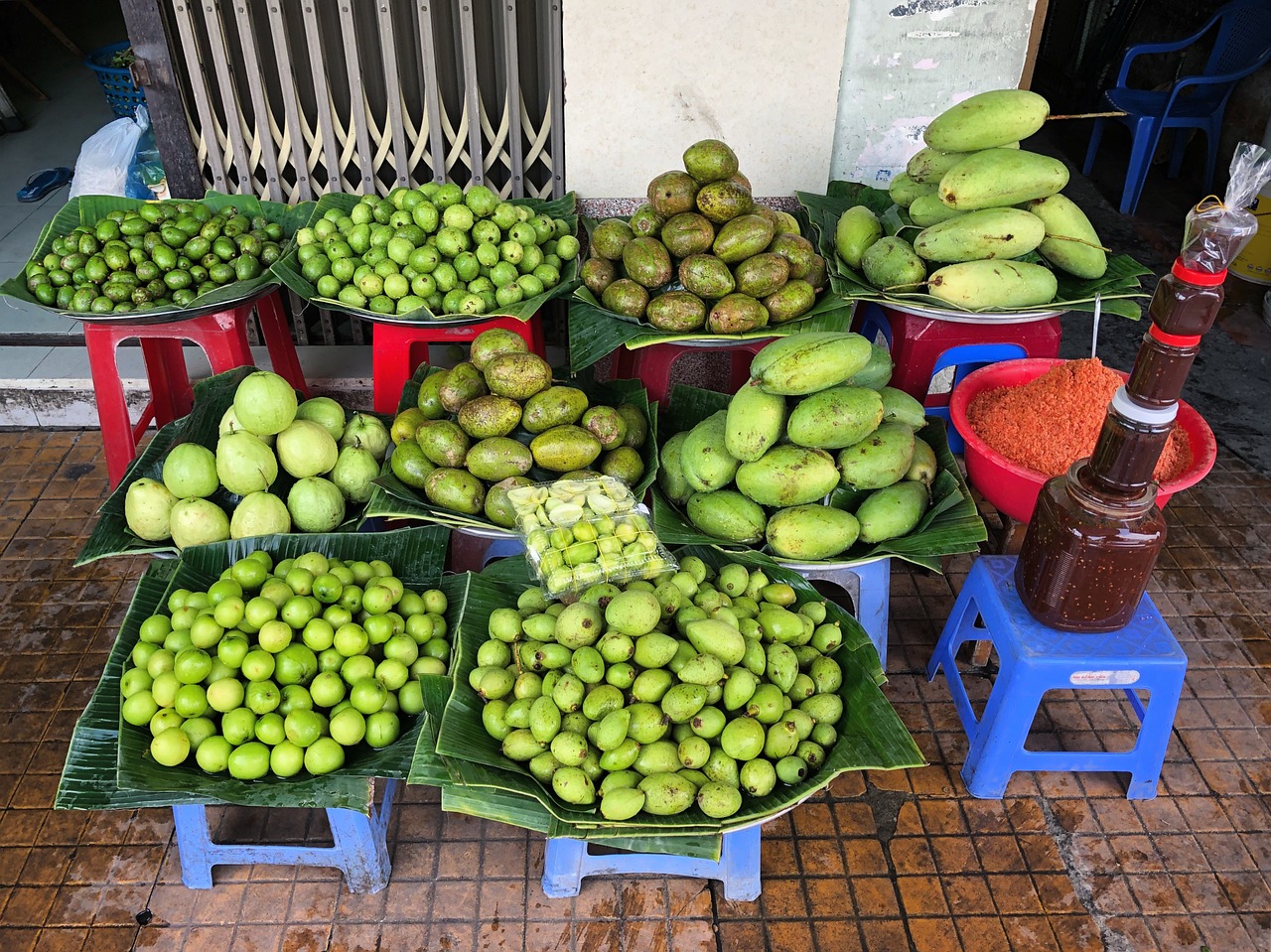 green fruit mango free photo