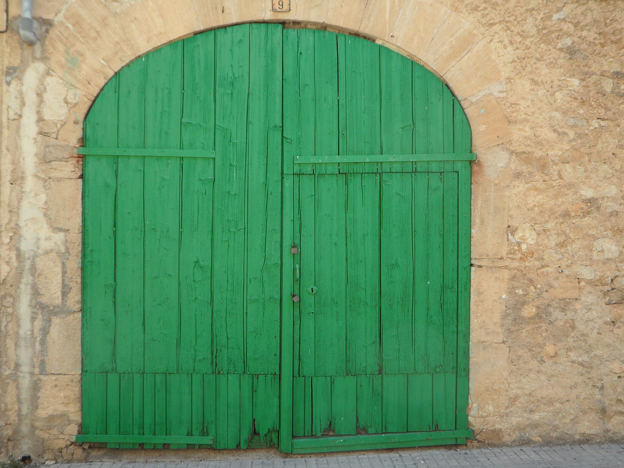 green door goal free photo