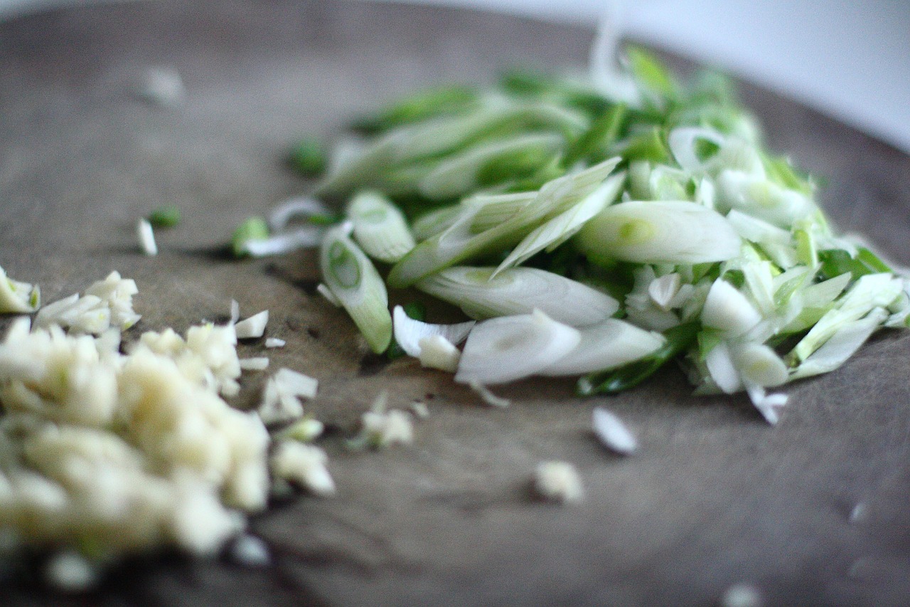 green onions vegetables free photo