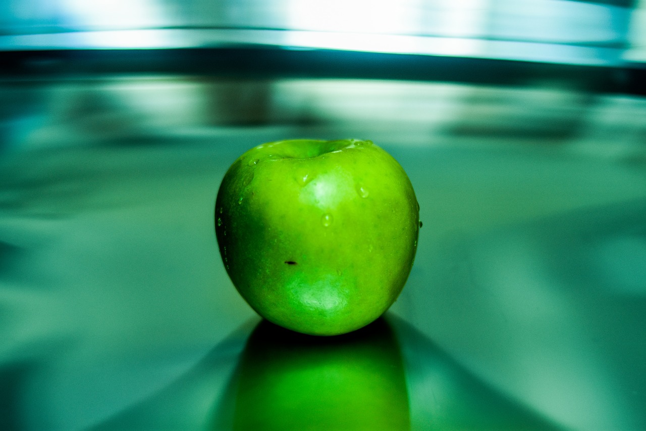 green apple  fruit  apple free photo