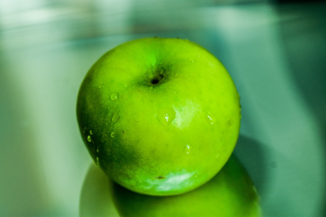 green apple  fruit  apple free photo