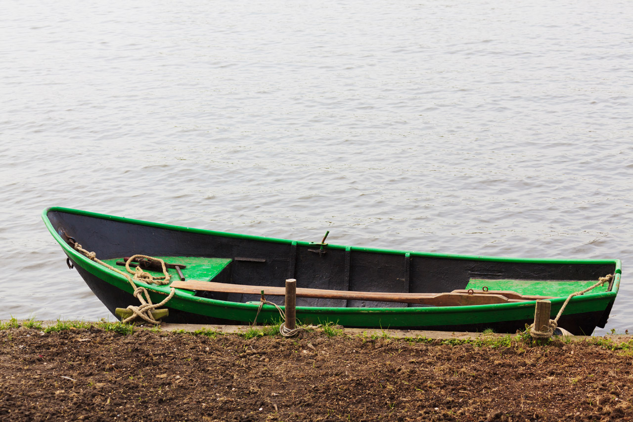 alone bank boat free photo