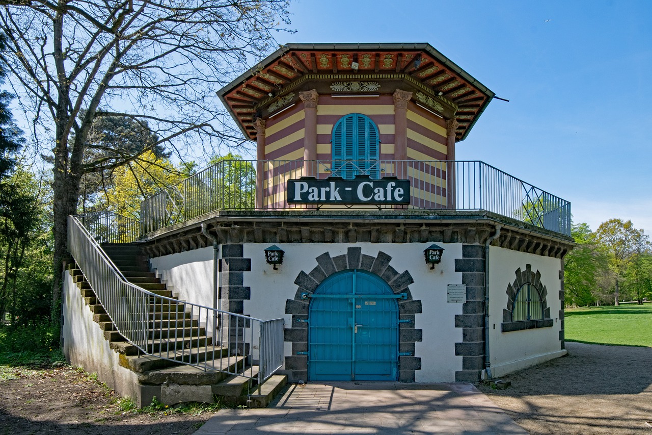 green castle park frankfurt hesse free photo
