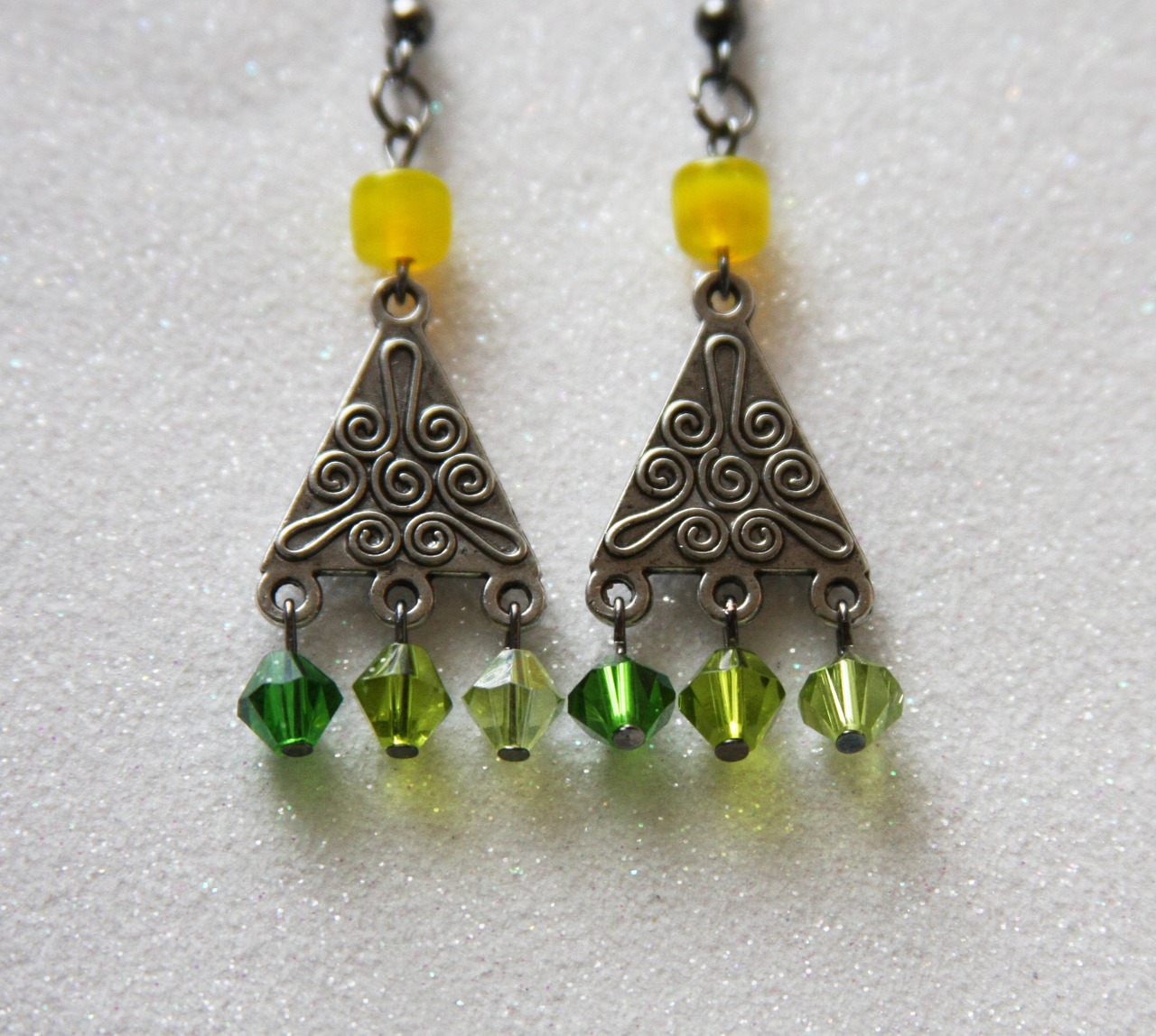 green earrings earrings jewel free photo